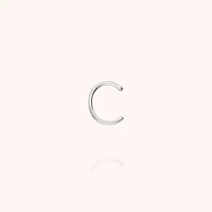 Puce d'Oreille Capitale Initiale - or blanc 750/1000
